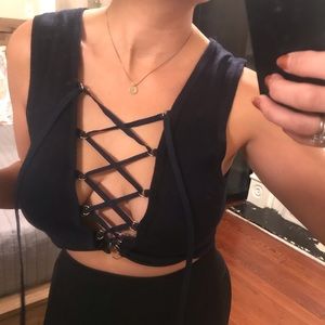 Silence + Noise lace up top